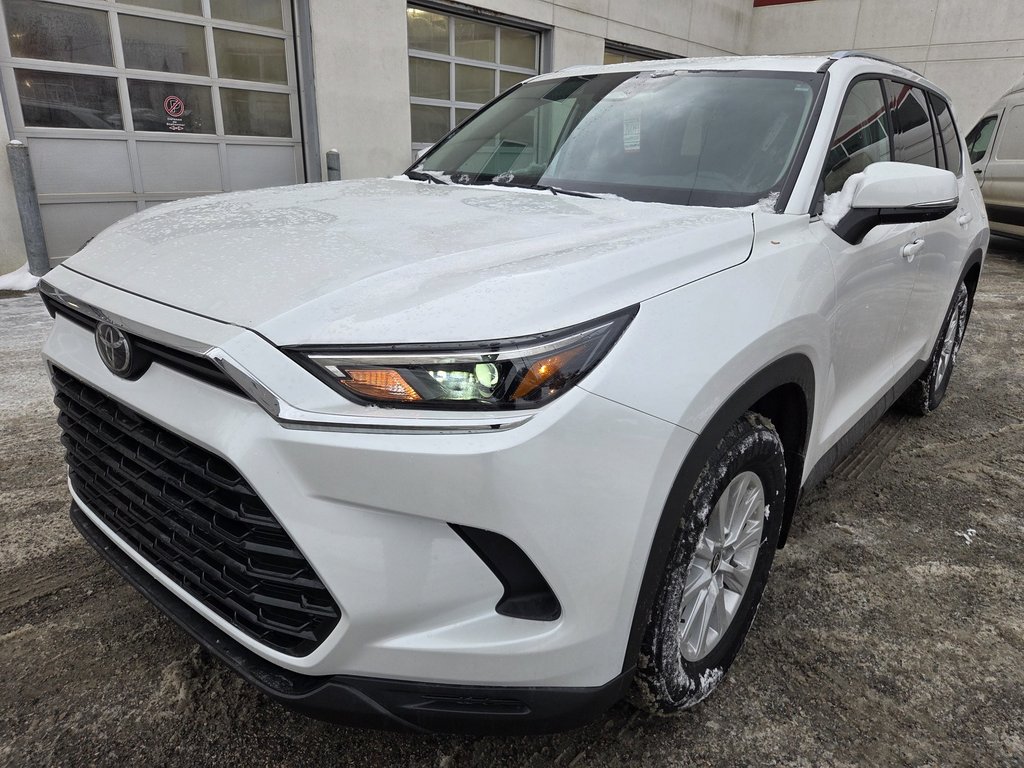 Toyota GRAND HIGHLANDER XLE 2026 à Mont-Laurier, Québec - 1 - w1024h768px
