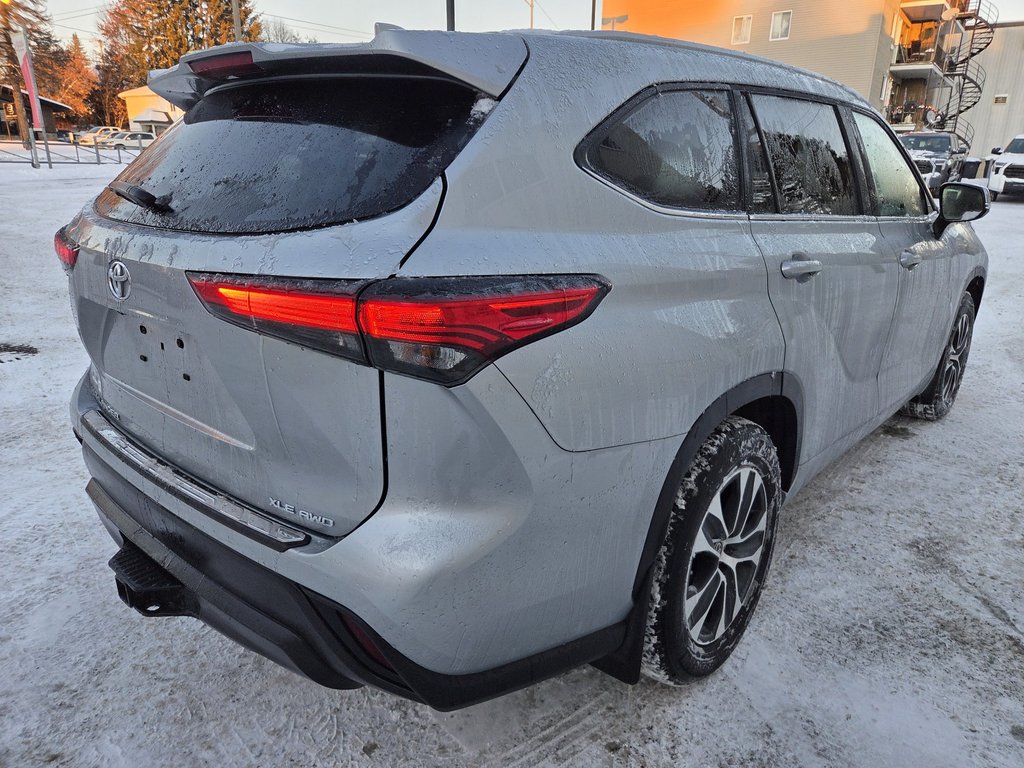2022 Toyota Highlander XLE in Mont-Laurier, Quebec - 5 - w1024h768px