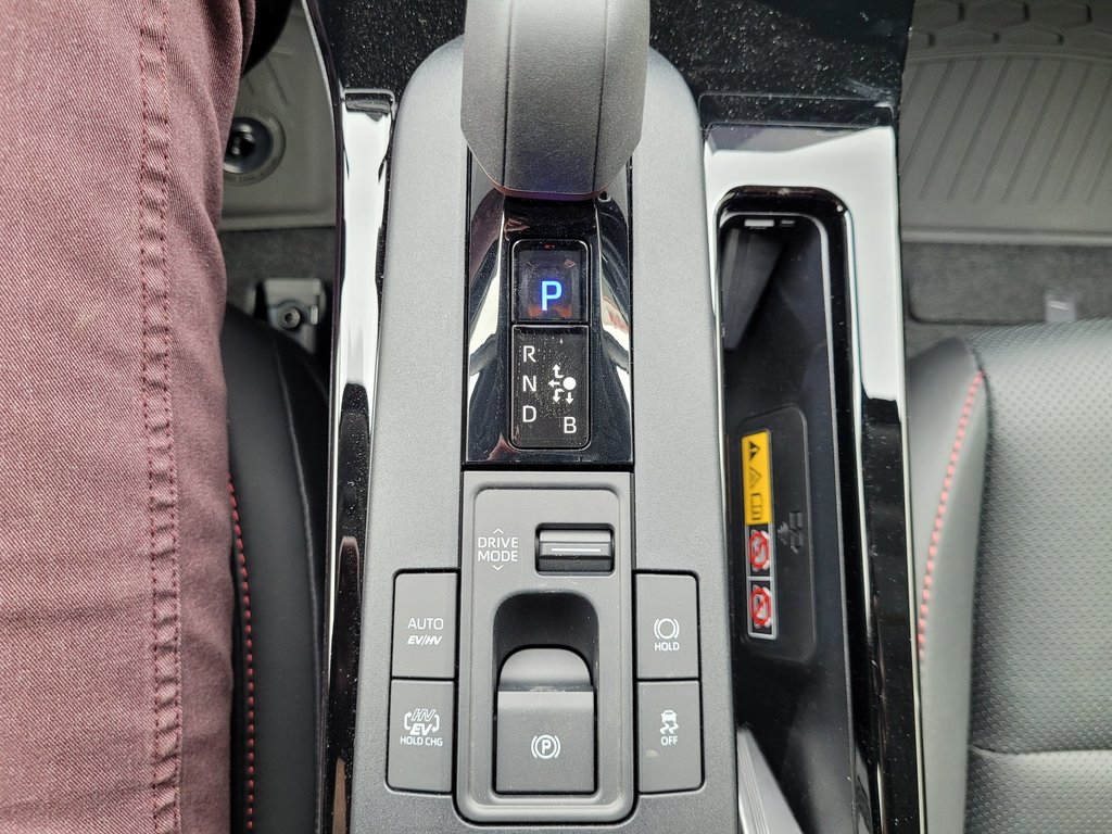 Toyota PRIUS HYBRIDE BRANCHABLE XSE 2025 à Mont-Laurier, Québec - 18 - w1024h768px