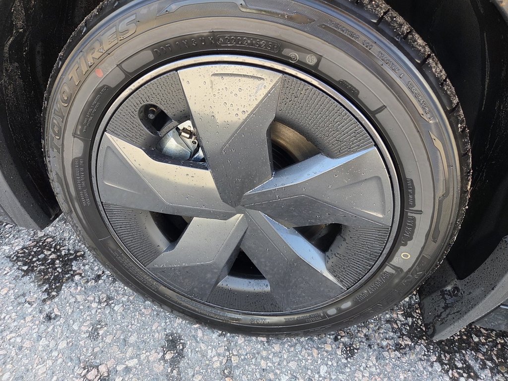 Toyota PRIUS HYBRIDE BRANCHABLE SE 2025 à Mont-Laurier, Québec - 10 - w1024h768px