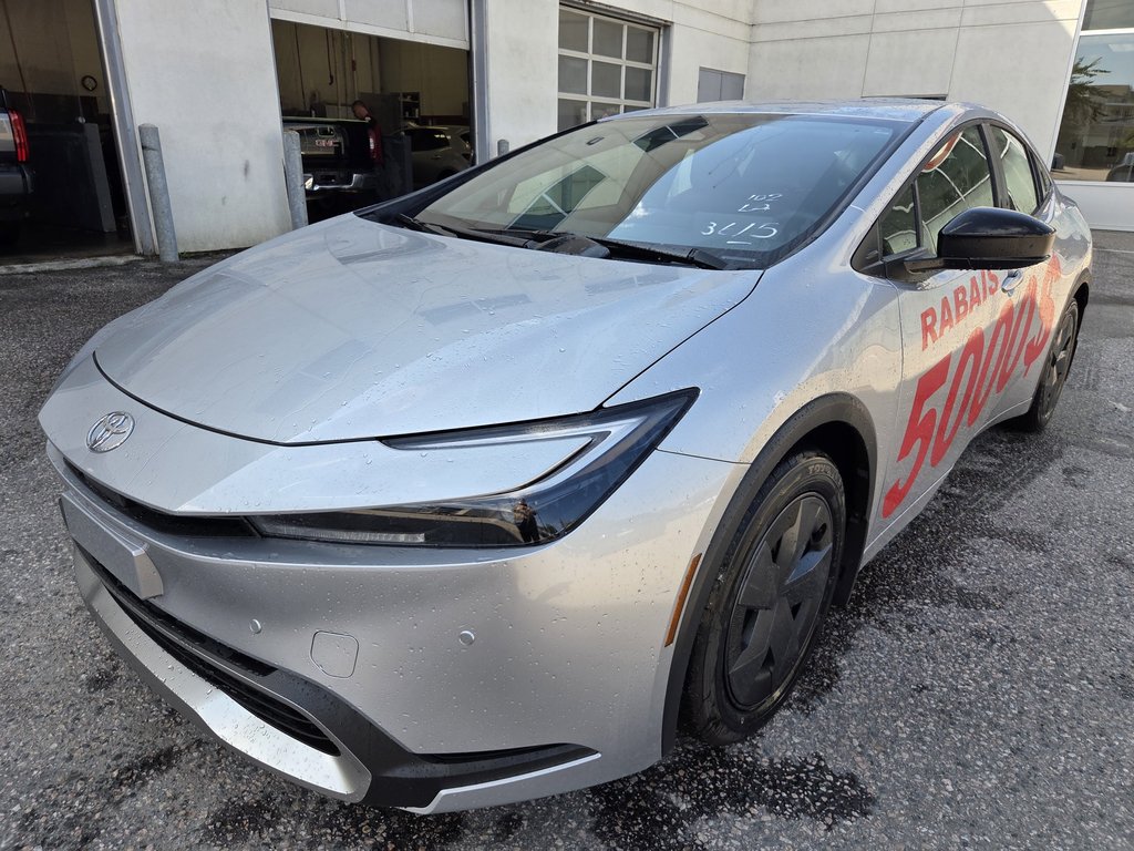 Toyota PRIUS HYBRIDE BRANCHABLE SE 2025 à Mont-Laurier, Québec - 1 - w1024h768px