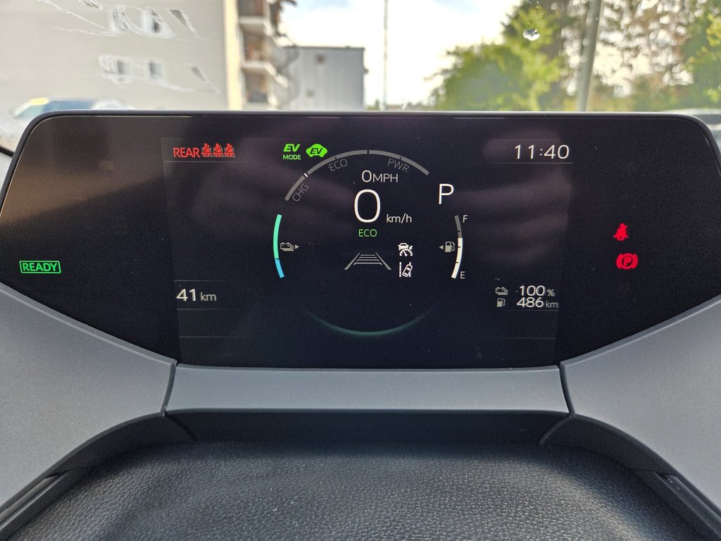 Toyota PRIUS HYBRIDE BRANCHABLE SE 2025 à Mont-Laurier, Québec - 19 - w1024h768px