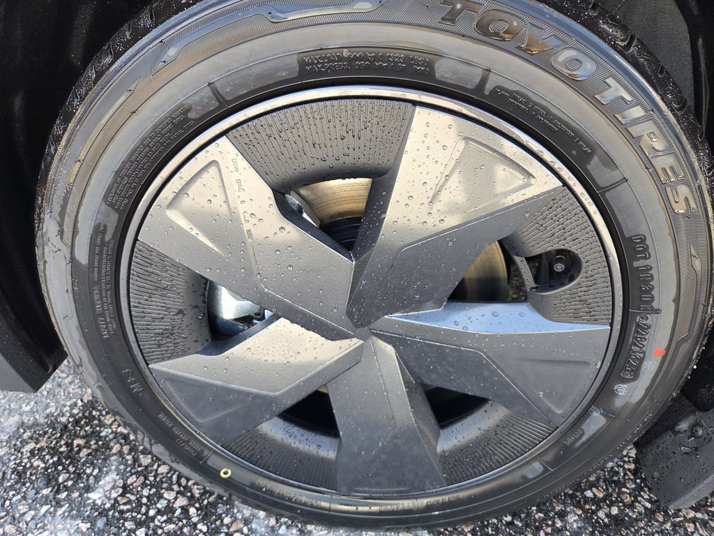 Toyota PRIUS HYBRIDE BRANCHABLE SE 2025 à Mont-Laurier, Québec - 10 - w1024h768px