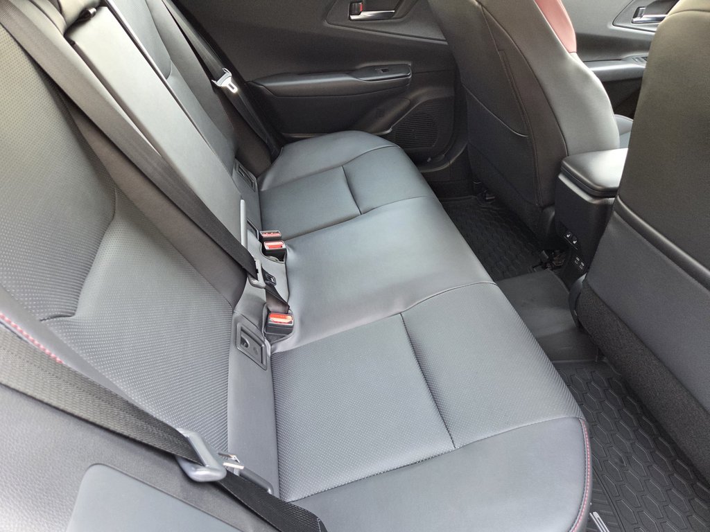 Toyota PRIUS HYBRIDE BRANCHABLE XSE 2025 à Mont-Laurier, Québec - 14 - w1024h768px