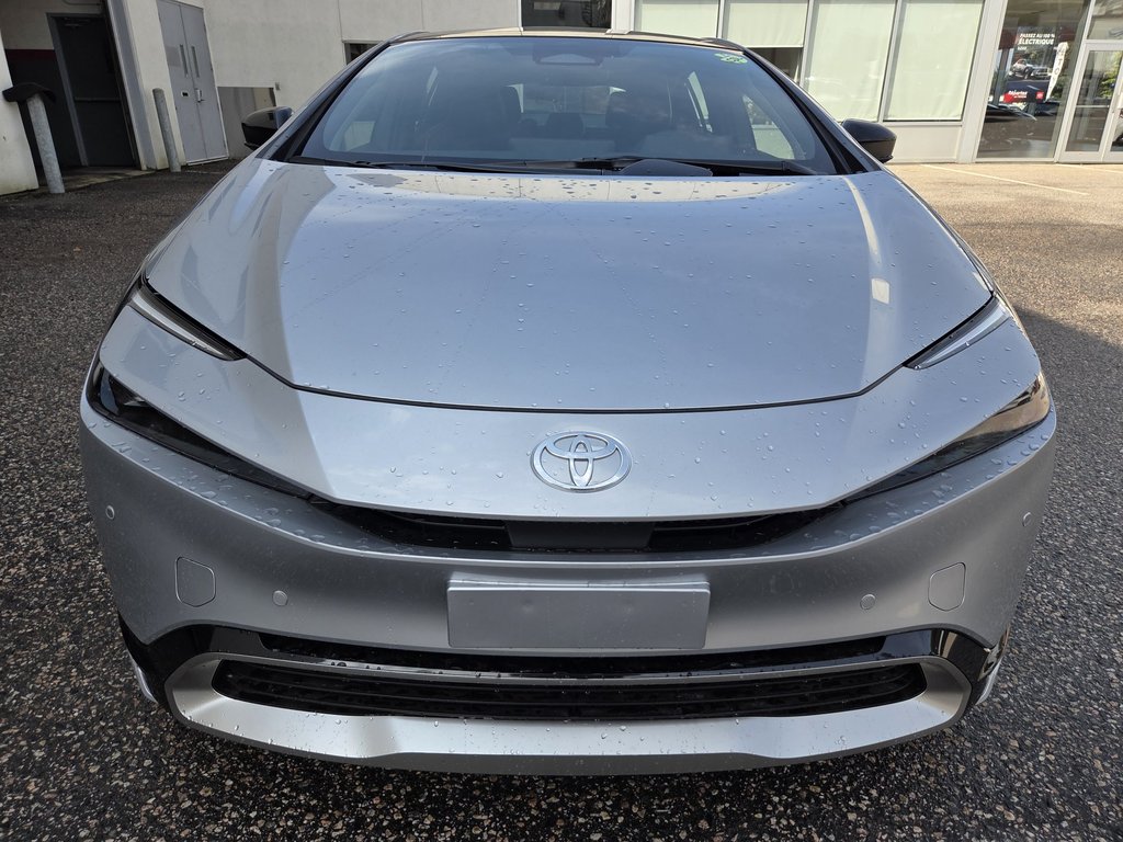 Toyota PRIUS HYBRIDE BRANCHABLE XSE 2025 à Mont-Laurier, Québec - 2 - w1024h768px