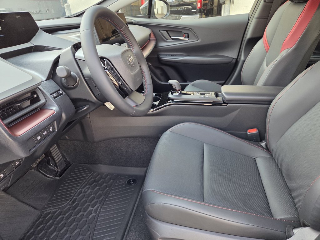 Toyota PRIUS HYBRIDE BRANCHABLE XSE 2025 à Mont-Laurier, Québec - 11 - w1024h768px