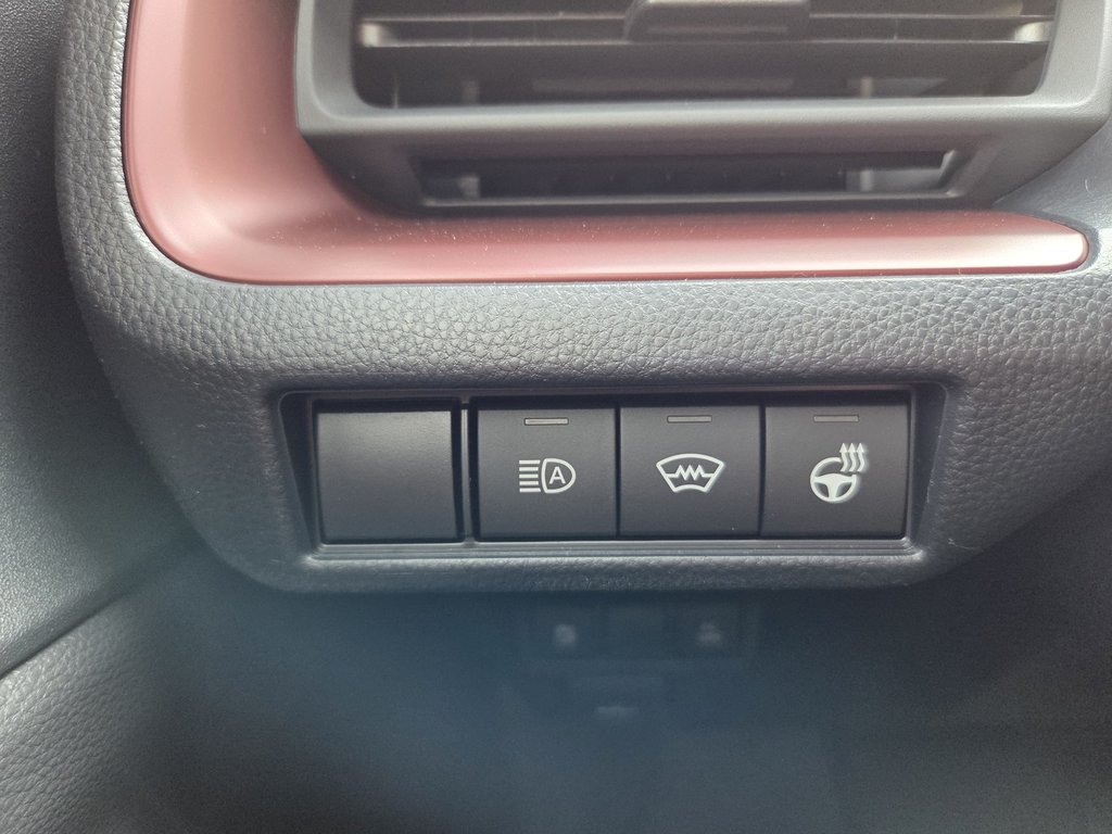 Toyota PRIUS HYBRIDE BRANCHABLE XSE 2025 à Mont-Laurier, Québec - 15 - w1024h768px