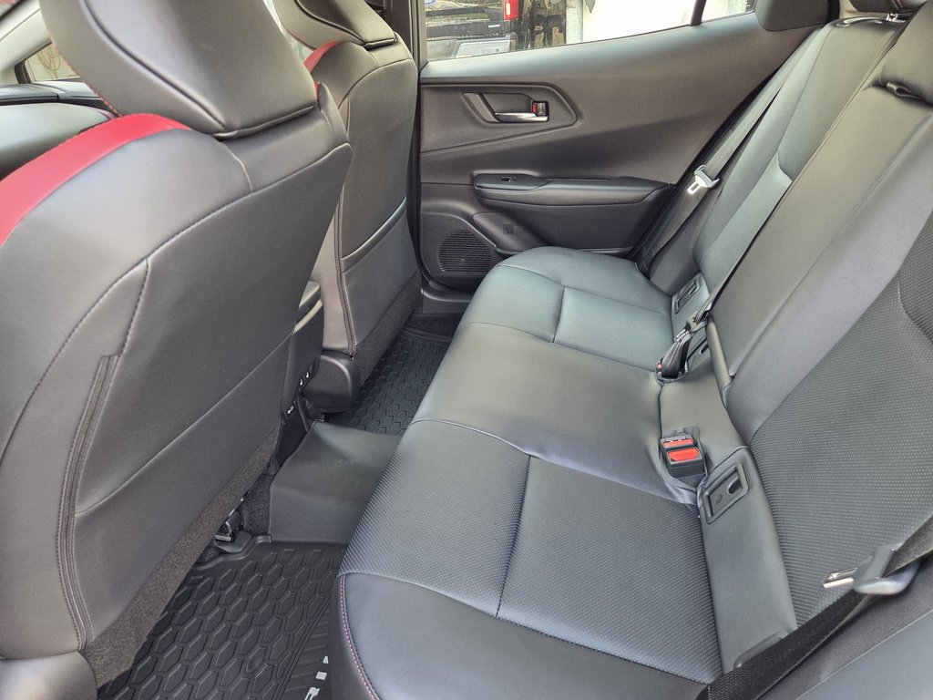 Toyota PRIUS HYBRIDE BRANCHABLE XSE 2025 à Mont-Laurier, Québec - 13 - w1024h768px