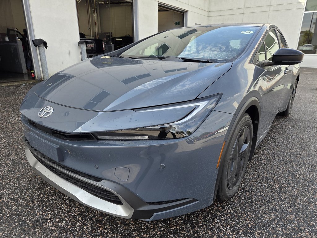 Toyota PRIUS HYBRIDE BRANCHABLE SE 2026 à Mont-Laurier, Québec - 1 - w1024h768px