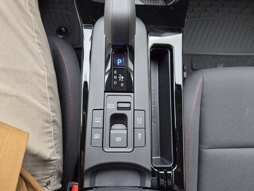 2026 Toyota PRIUS HYBRIDE BRANCHABLE SE in Mont-Laurier, Quebec - 16 - w1024h768px