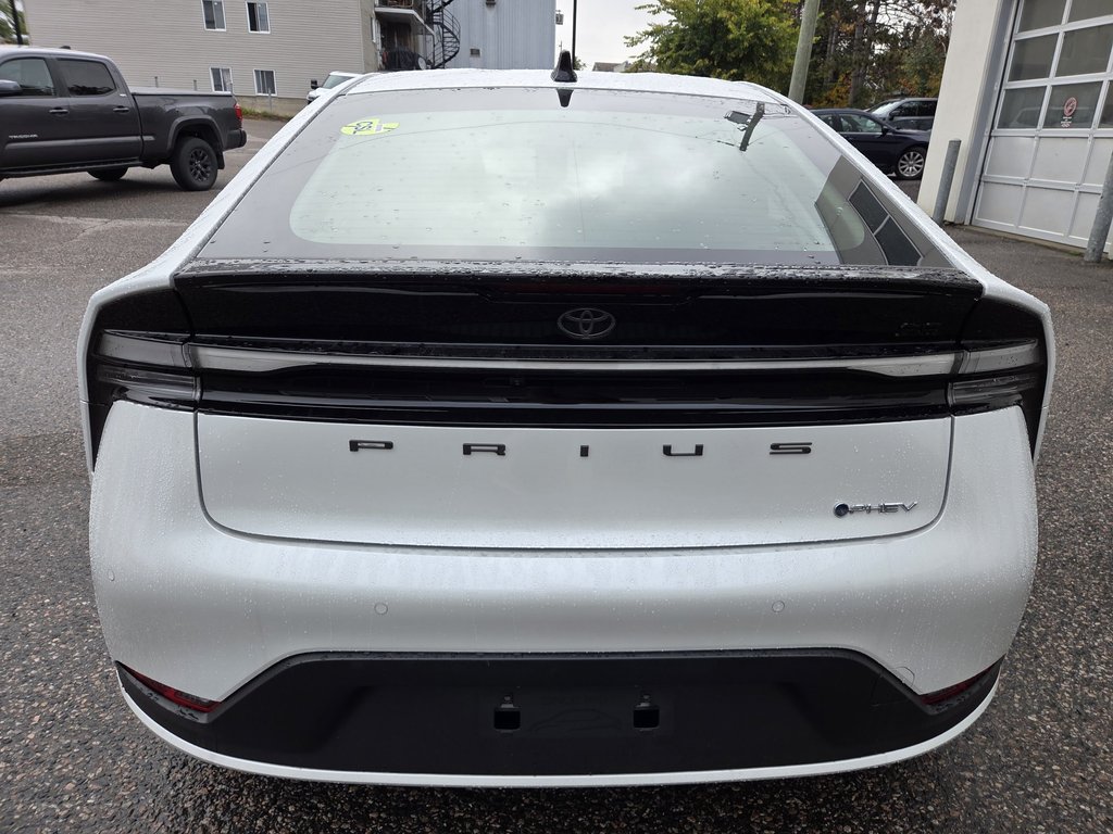 2026 Toyota PRIUS HYBRIDE BRANCHABLE SE in Mont-Laurier, Quebec - 6 - w1024h768px