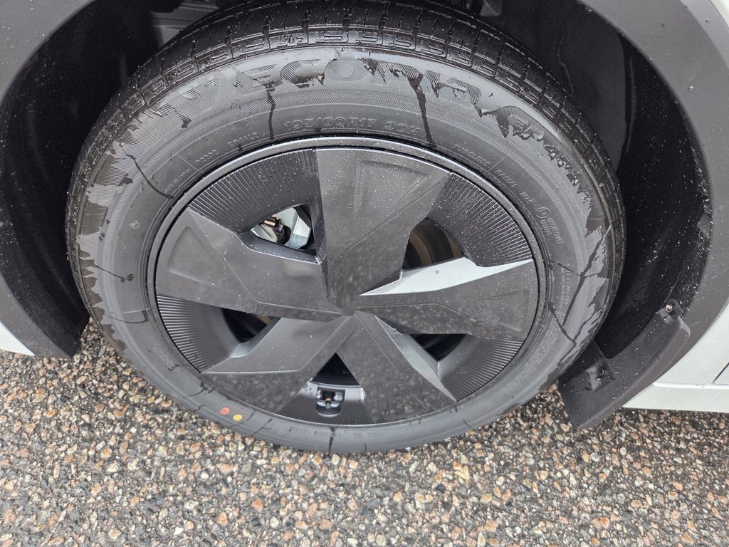 2026 Toyota PRIUS HYBRIDE BRANCHABLE SE in Mont-Laurier, Quebec - 9 - w1024h768px