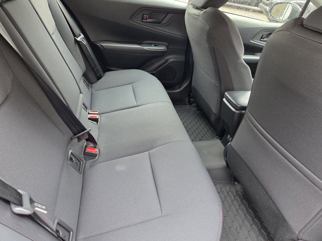 2026 Toyota PRIUS HYBRIDE BRANCHABLE SE in Mont-Laurier, Quebec - 13 - w1024h768px