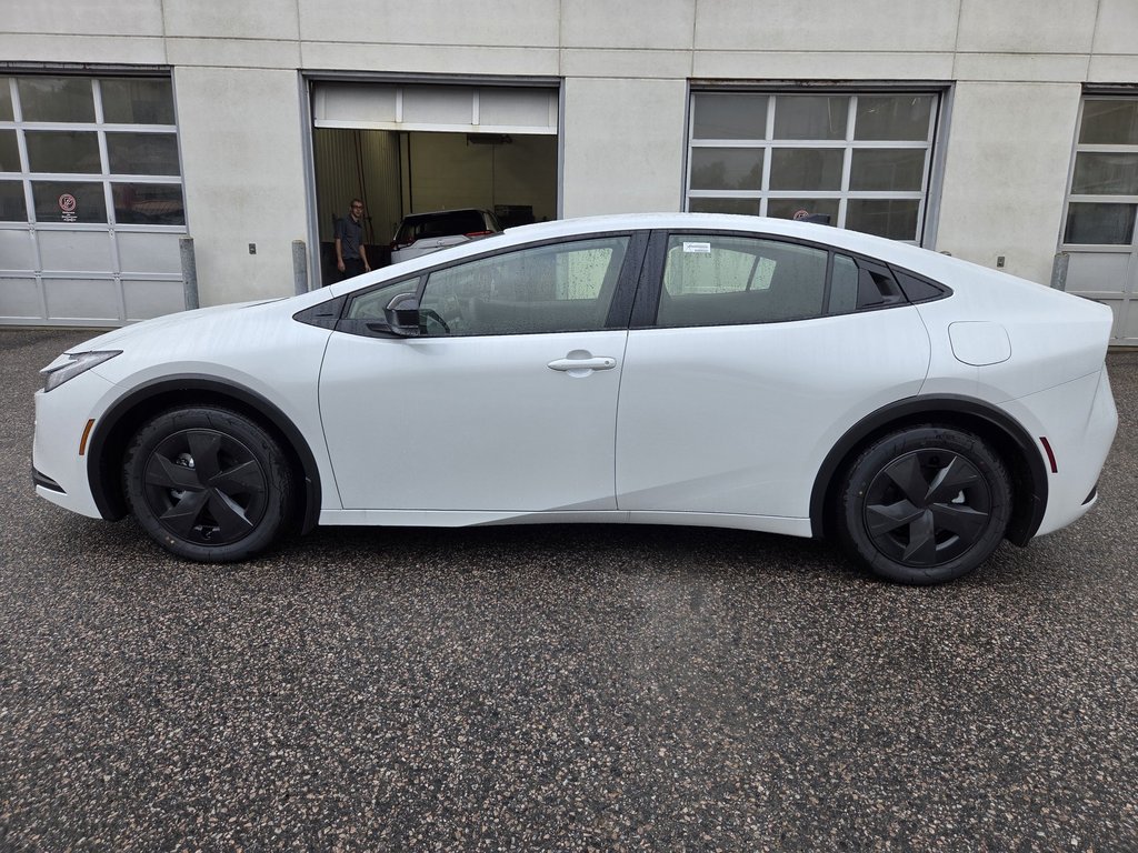 2026 Toyota PRIUS HYBRIDE BRANCHABLE SE in Mont-Laurier, Quebec - 8 - w1024h768px