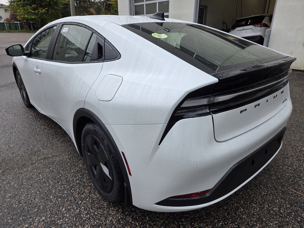 2026 Toyota PRIUS HYBRIDE BRANCHABLE SE in Mont-Laurier, Quebec - 7 - w1024h768px