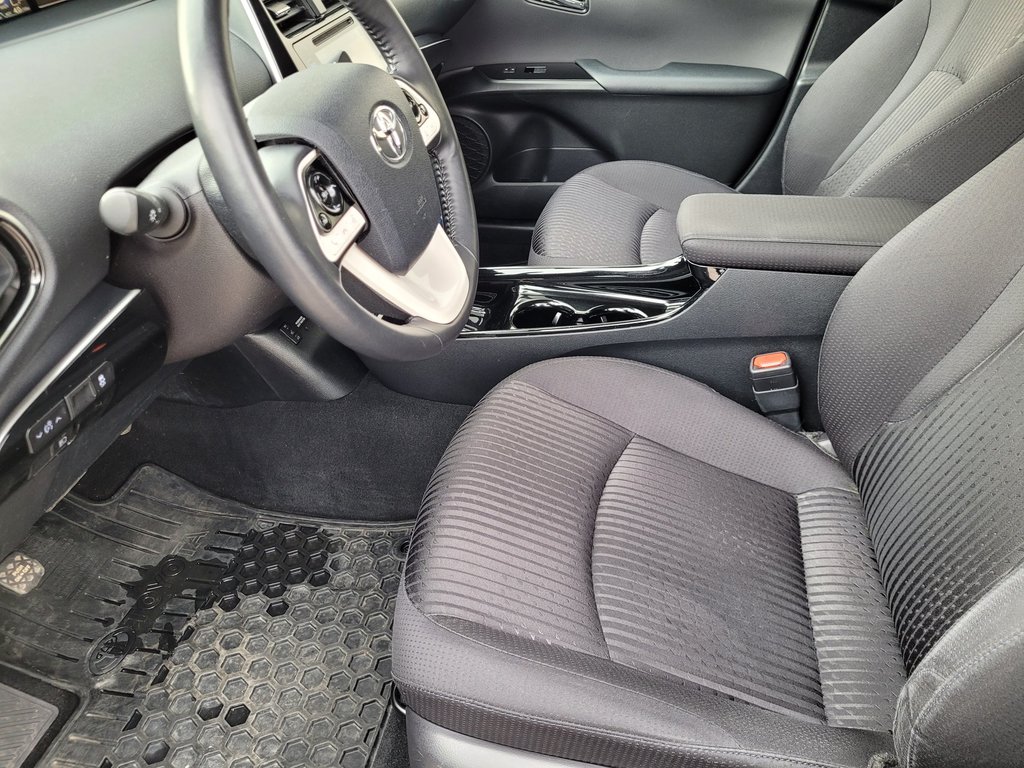 2019 Toyota PRIUS PRIME in Mont-Laurier, Quebec - 11 - w1024h768px