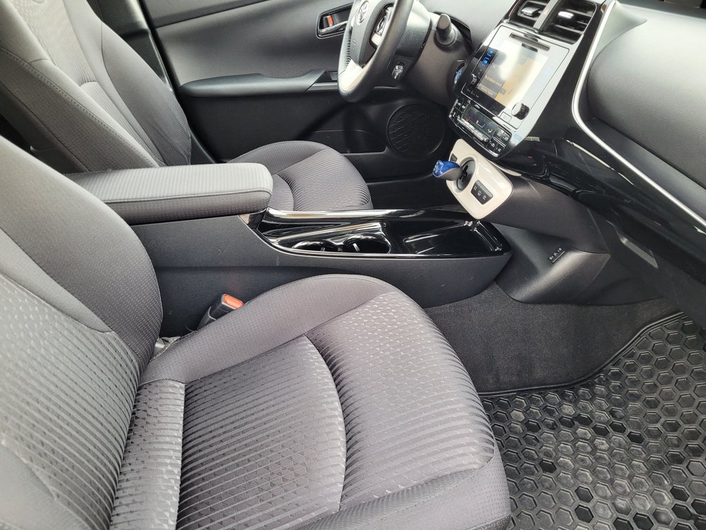 2019 Toyota PRIUS PRIME in Mont-Laurier, Quebec - 12 - w1024h768px