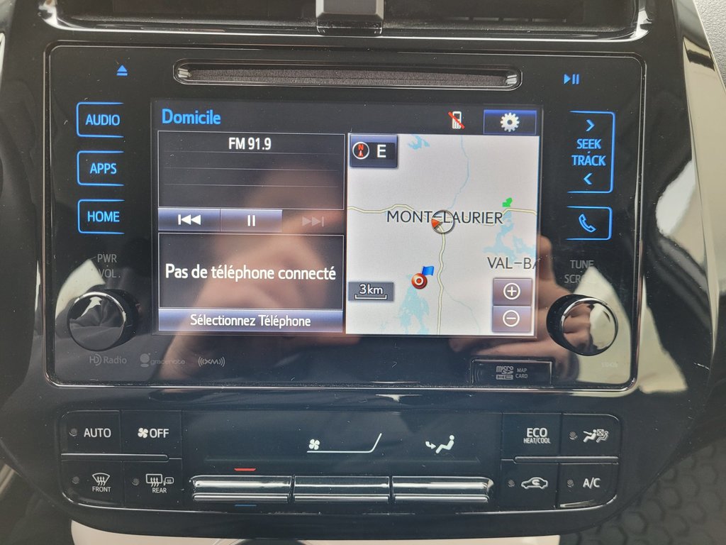 2019 Toyota PRIUS PRIME in Mont-Laurier, Quebec - 17 - w1024h768px