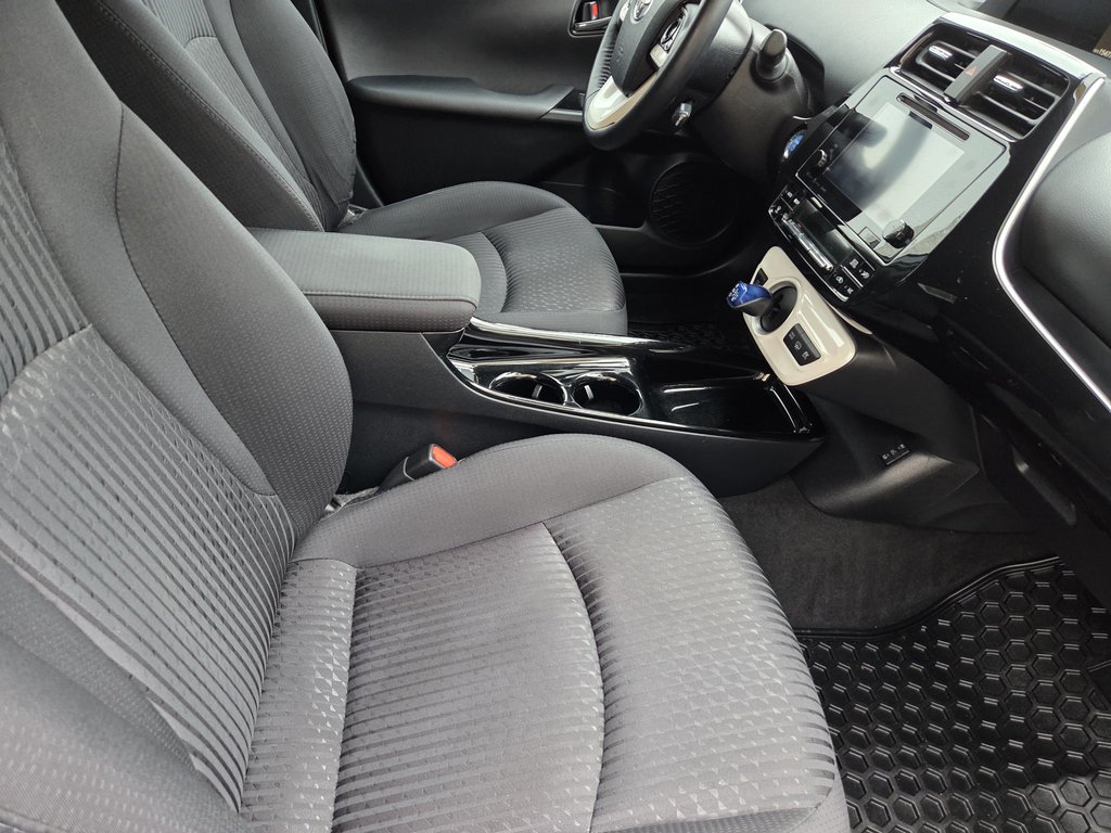 2019 Toyota PRIUS PRIME BASE in Mont-Laurier, Quebec - 11 - w1024h768px