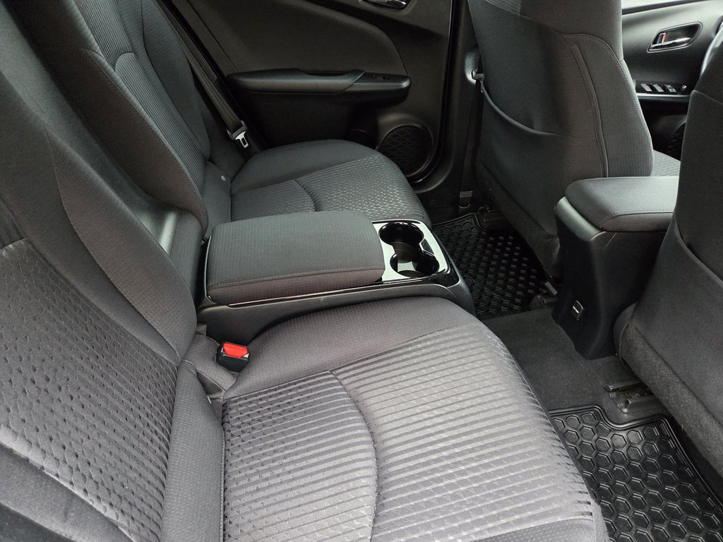 2019 Toyota PRIUS PRIME BASE in Mont-Laurier, Quebec - 13 - w1024h768px