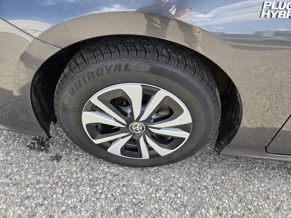 Toyota PRIUS PRIME BASE 2019 à Mont-Laurier, Québec - 9 - w1024h768px