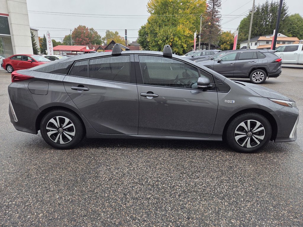 2019 Toyota PRIUS PRIME BASE in Mont-Laurier, Quebec - 3 - w1024h768px