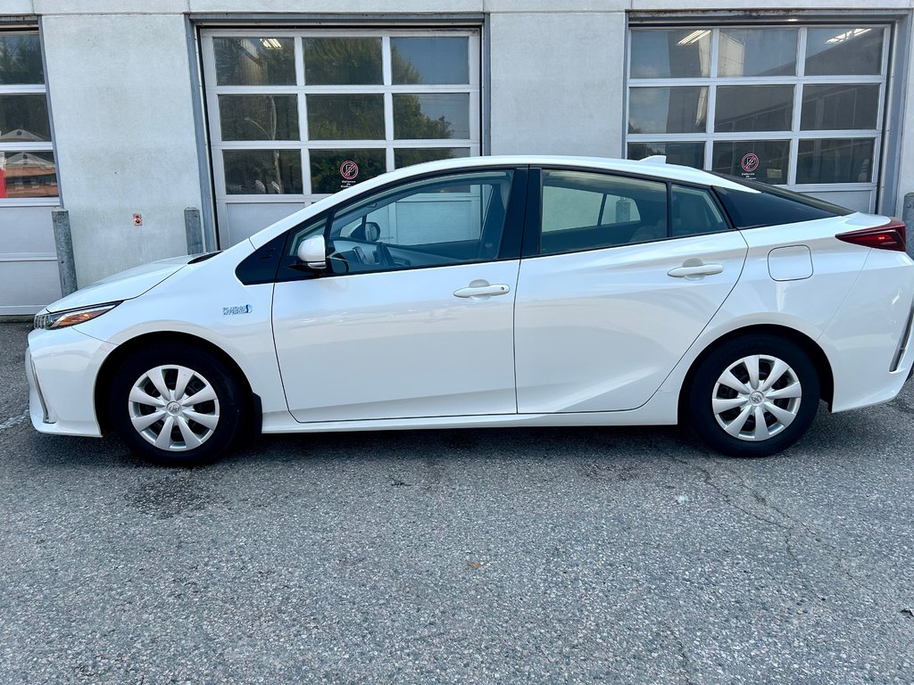 2020 Toyota PRIUS PRIME Upgrade in Mont-Laurier, Quebec - 8 - w1024h768px