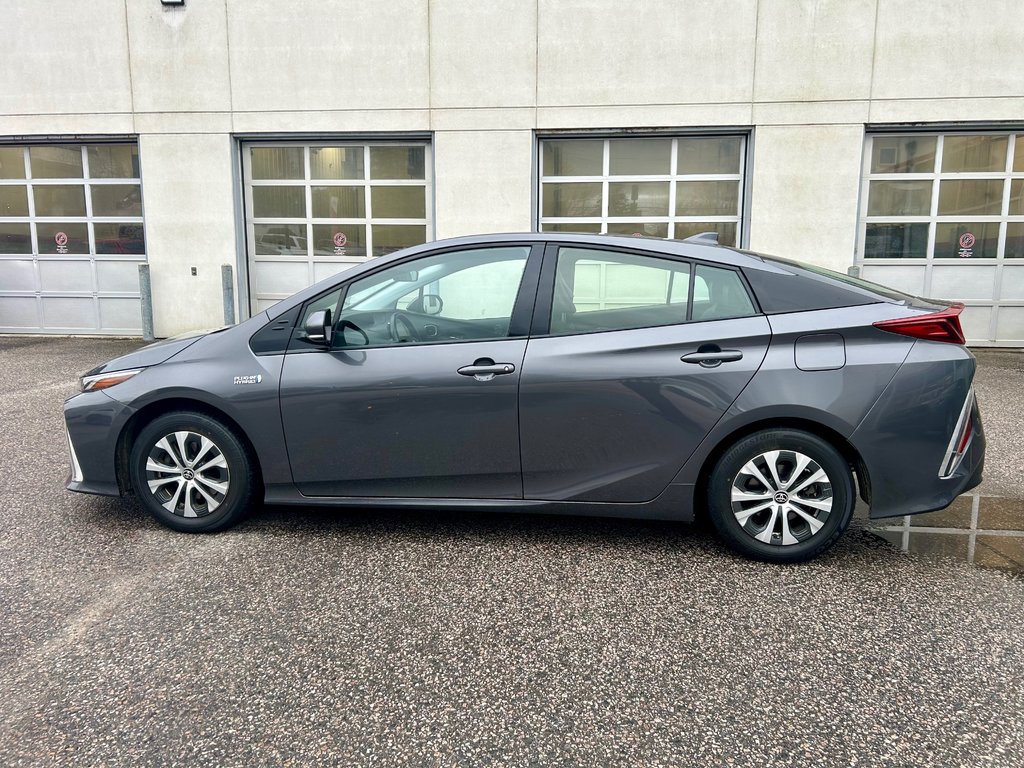 2020 Toyota PRIUS PRIME Upgrade in Mont-Laurier, Quebec - 7 - w1024h768px