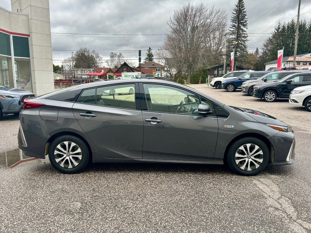 2020 Toyota PRIUS PRIME Upgrade in Mont-Laurier, Quebec - 4 - w1024h768px