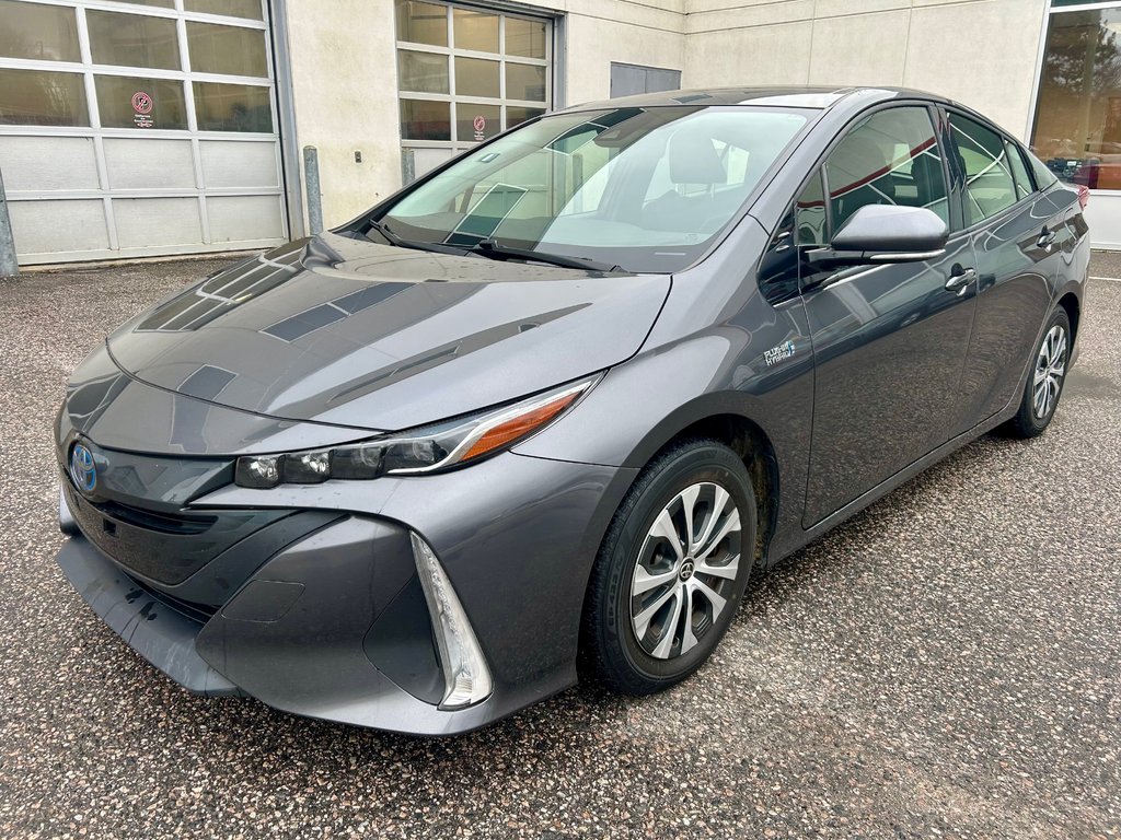 2020 Toyota PRIUS PRIME Upgrade in Mont-Laurier, Quebec - 1 - w1024h768px