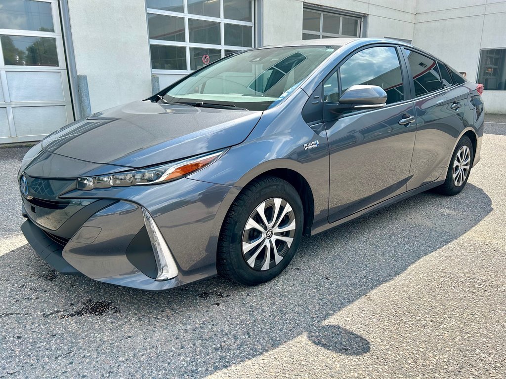 2022 Toyota PRIUS PRIME in Mont-Laurier, Quebec - 1 - w1024h768px