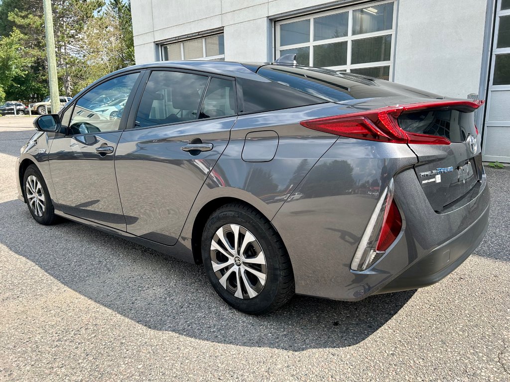 2022 Toyota PRIUS PRIME in Mont-Laurier, Quebec - 7 - w1024h768px