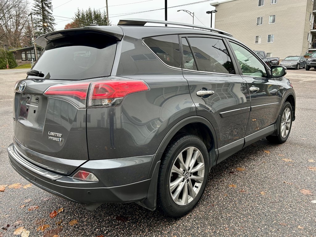 2017 Toyota RAV4 Hybrid Limited (AWD) in Mont-Laurier, Quebec - 5 - w1024h768px