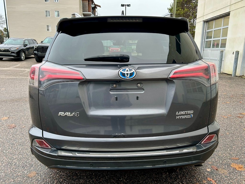 2017 Toyota RAV4 Hybrid Limited (AWD) in Mont-Laurier, Quebec - 6 - w1024h768px