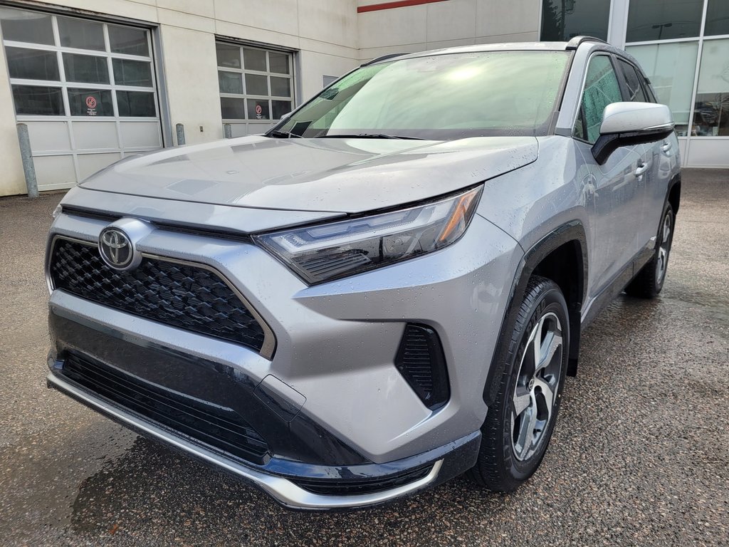 Toyota RAV4 HYBRIDE RECHARGEABLE SE 2025 à Mont-Laurier, Québec - 1 - w1024h768px
