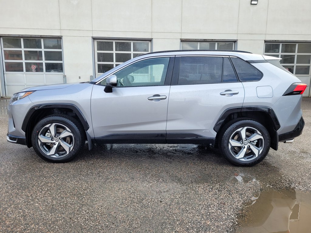 Toyota RAV4 HYBRIDE RECHARGEABLE SE 2025 à Mont-Laurier, Québec - 9 - w1024h768px