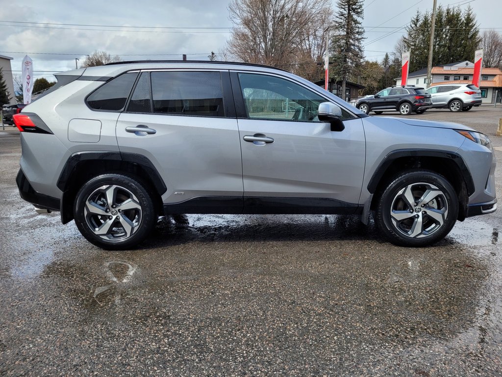 Toyota RAV4 HYBRIDE RECHARGEABLE SE 2025 à Mont-Laurier, Québec - 4 - w1024h768px
