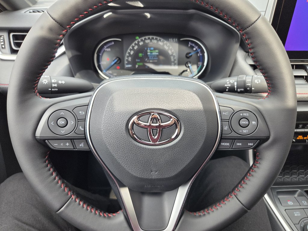 Toyota RAV4 HYBRIDE RECHARGEABLE SE 2025 à Mont-Laurier, Québec - 15 - w1024h768px