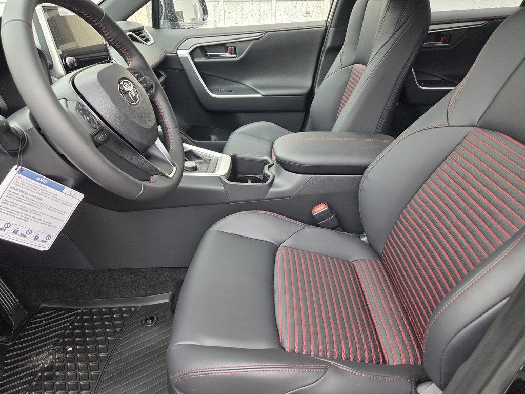2025 Toyota RAV4 HYBRIDE RECHARGEABLE XSE in Mont-Laurier, Quebec - 10 - w1024h768px
