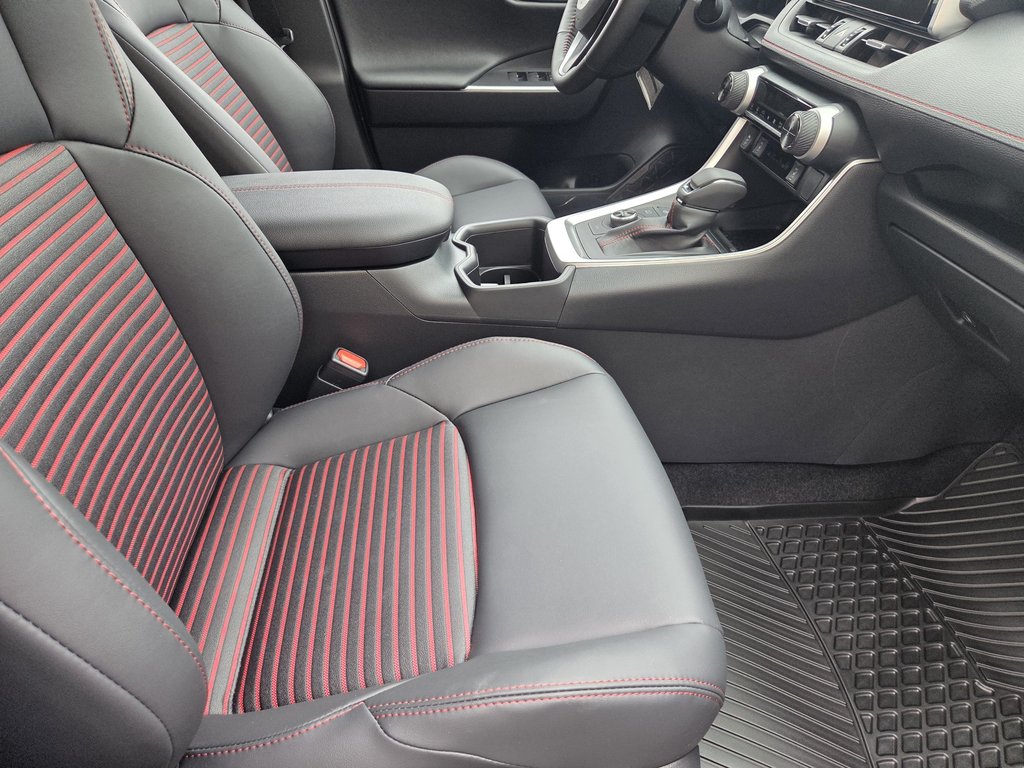 2025 Toyota RAV4 HYBRIDE RECHARGEABLE XSE in Mont-Laurier, Quebec - 11 - w1024h768px