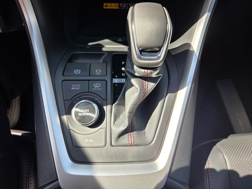 2025 Toyota RAV4 HYBRIDE RECHARGEABLE XSE in Mont-Laurier, Quebec - 15 - w1024h768px