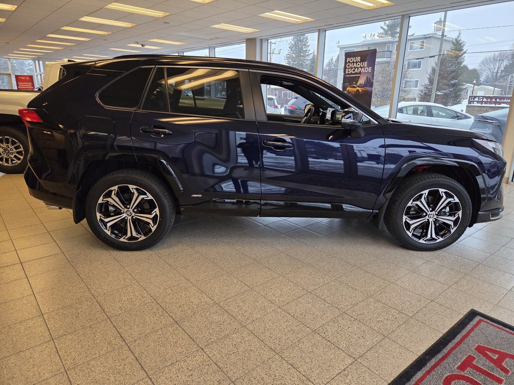Toyota RAV4 HYBRIDE RECHARGEABLE XSE 2025 à Mont-Laurier, Québec - 4 - w1024h768px