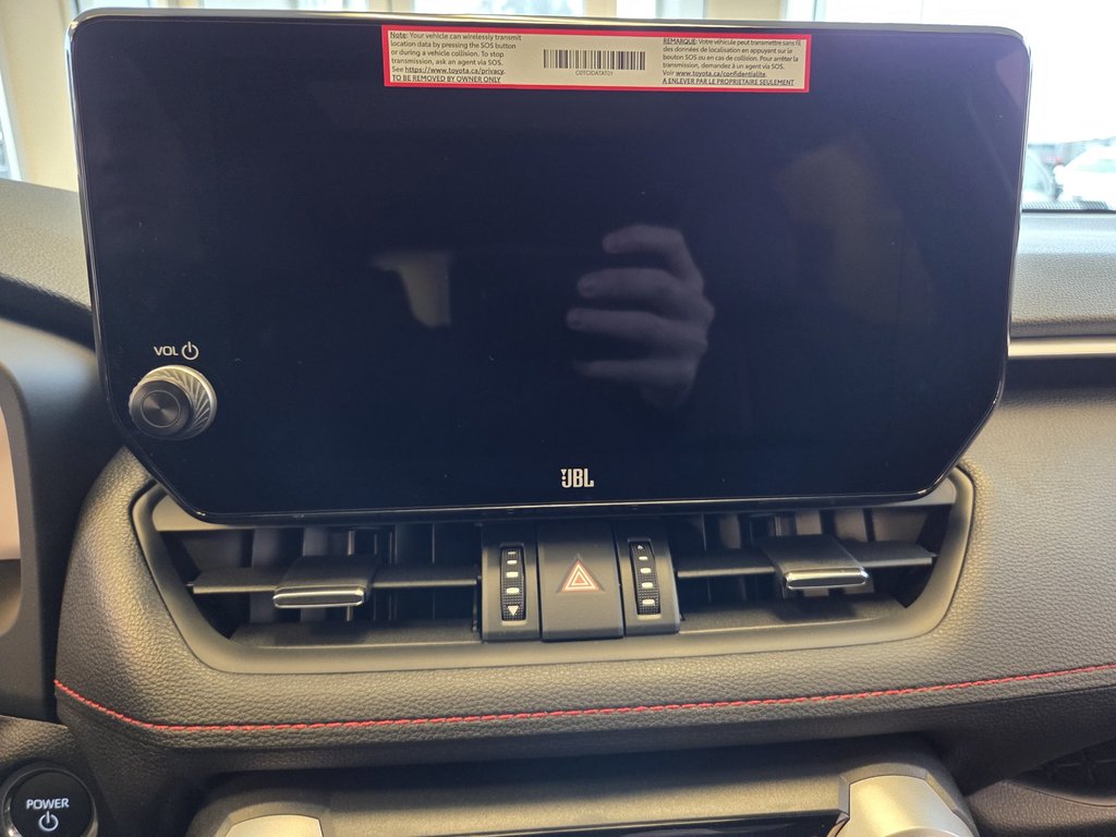 Toyota RAV4 HYBRIDE RECHARGEABLE XSE 2025 à Mont-Laurier, Québec - 13 - w1024h768px