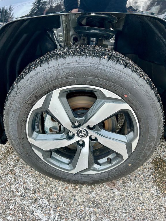 Toyota RAV4 Prime SE Hybride (AWD) 2023 à Mont-Laurier, Québec - 10 - w1024h768px