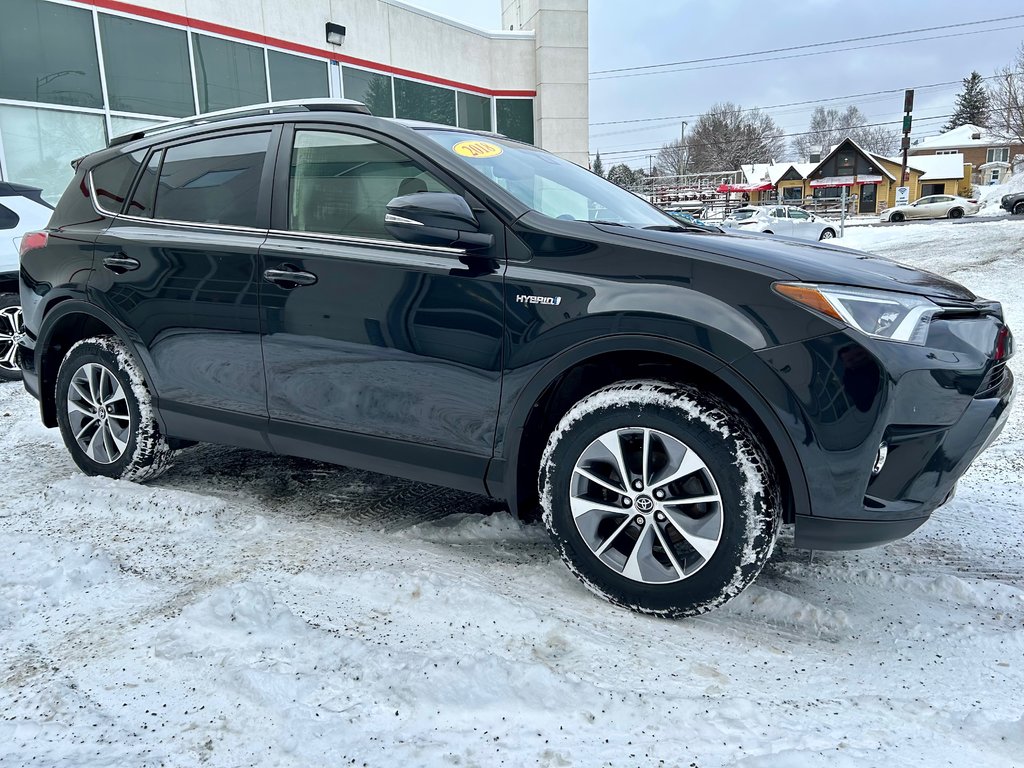 2018 Toyota RAV4 Hybrid LE+(AWD) in Mont-Laurier, Quebec - 2 - w1024h768px