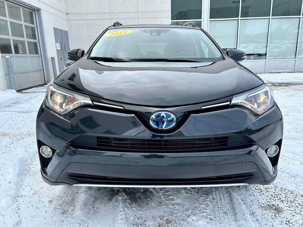 2018 Toyota RAV4 Hybrid LE+(AWD) in Mont-Laurier, Quebec - 4 - w1024h768px