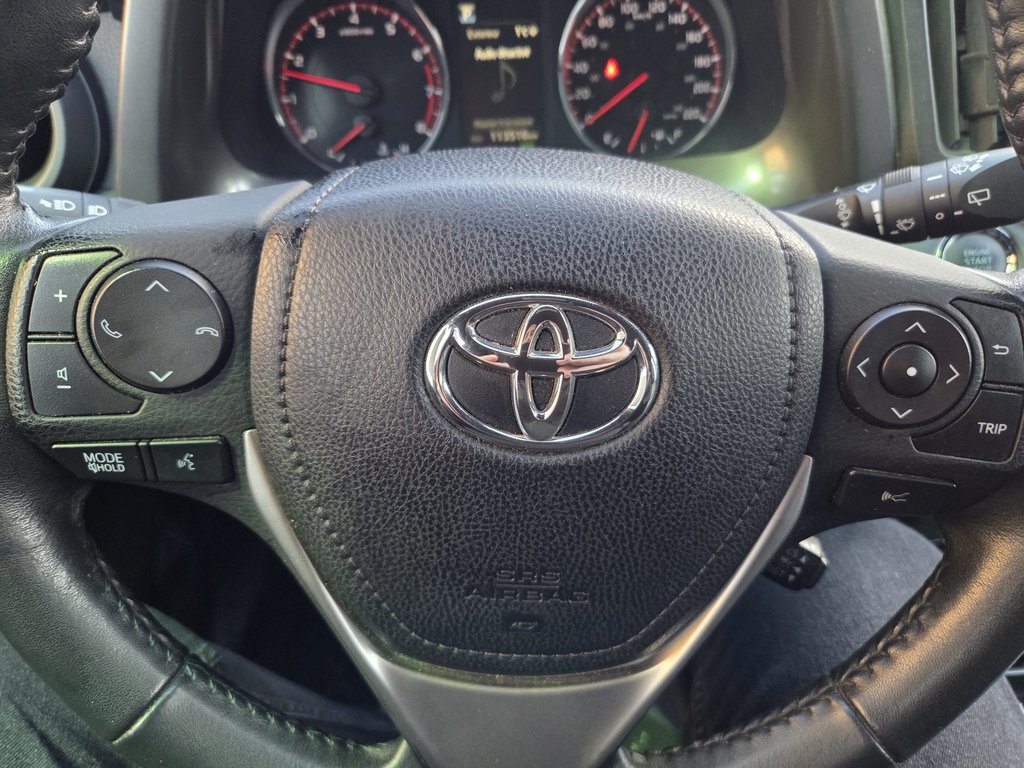 2018 Toyota RAV4 SE AWD in Mont-Laurier, Quebec - 19 - w1024h768px
