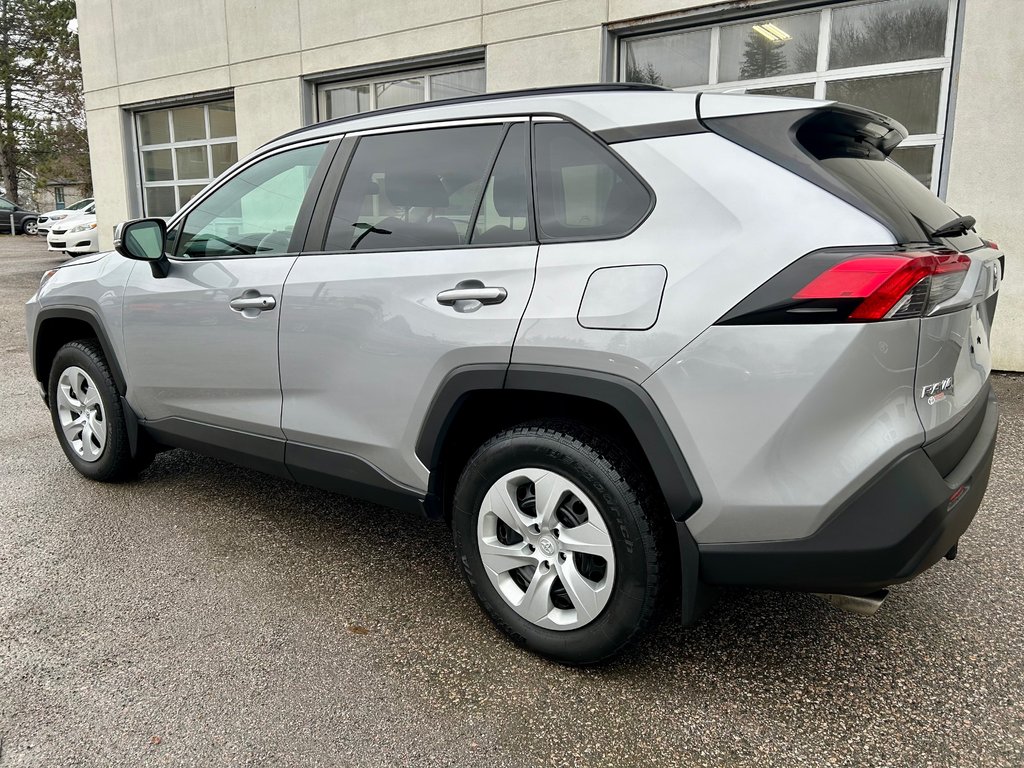 2019 Toyota RAV4 LE (FWD) in Mont-Laurier, Quebec - 7 - w1024h768px