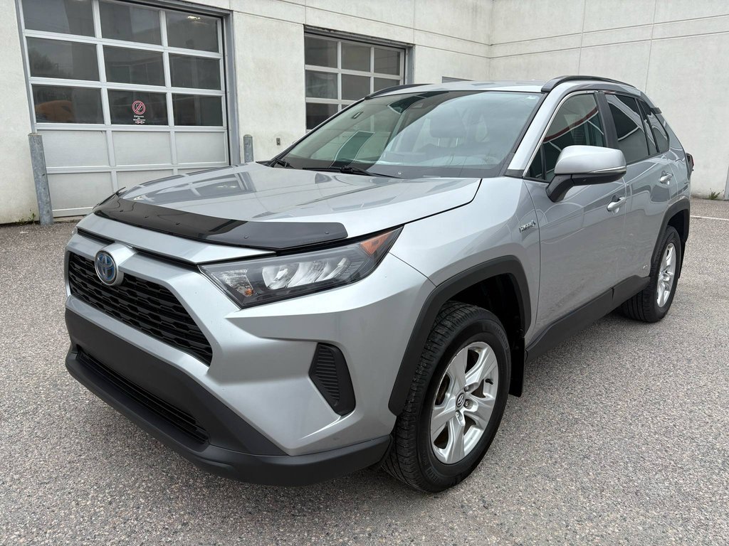 2019 Toyota RAV4 Hybride LE (AWD) in Mont-Laurier, Quebec - 1 - w1024h768px