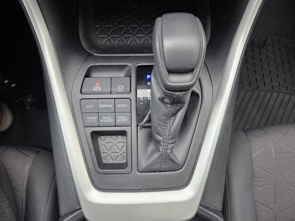 2019 Toyota RAV4 XLE AWD in Mont-Laurier, Quebec - 14 - w1024h768px